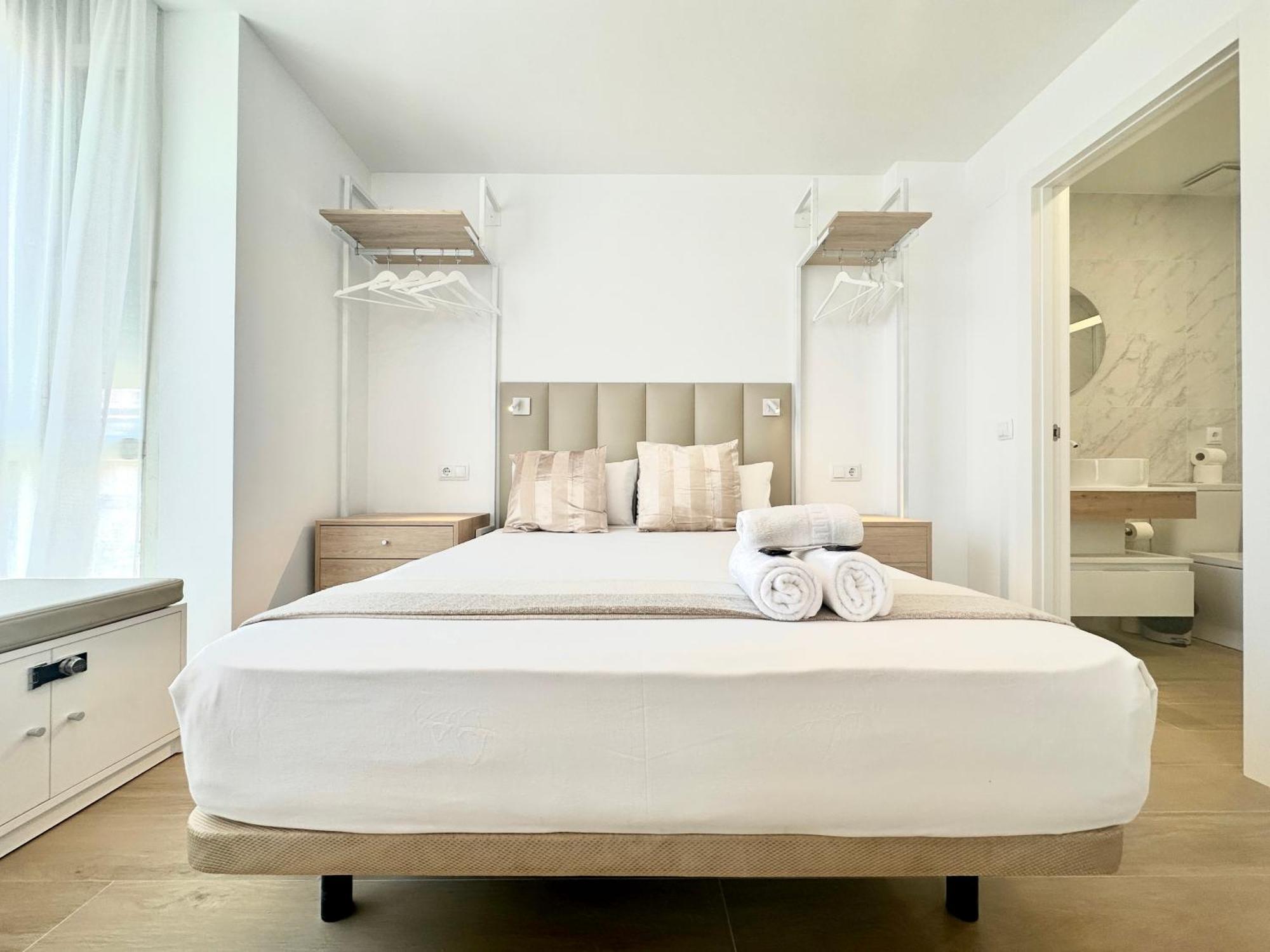 Apartamento Andres Tamayo Av America 马德里 外观 照片