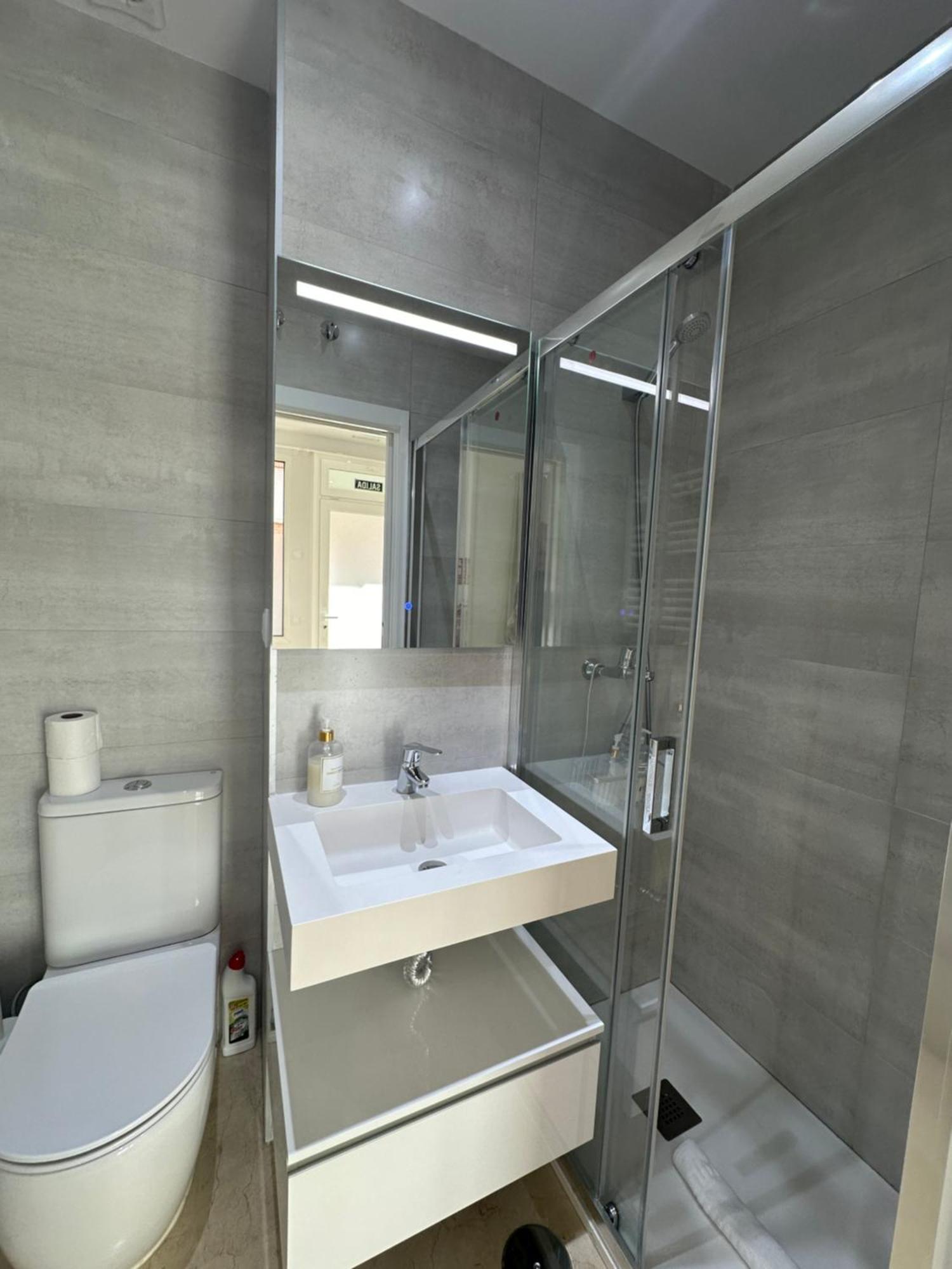 Apartamento Andres Tamayo Av America 马德里 外观 照片