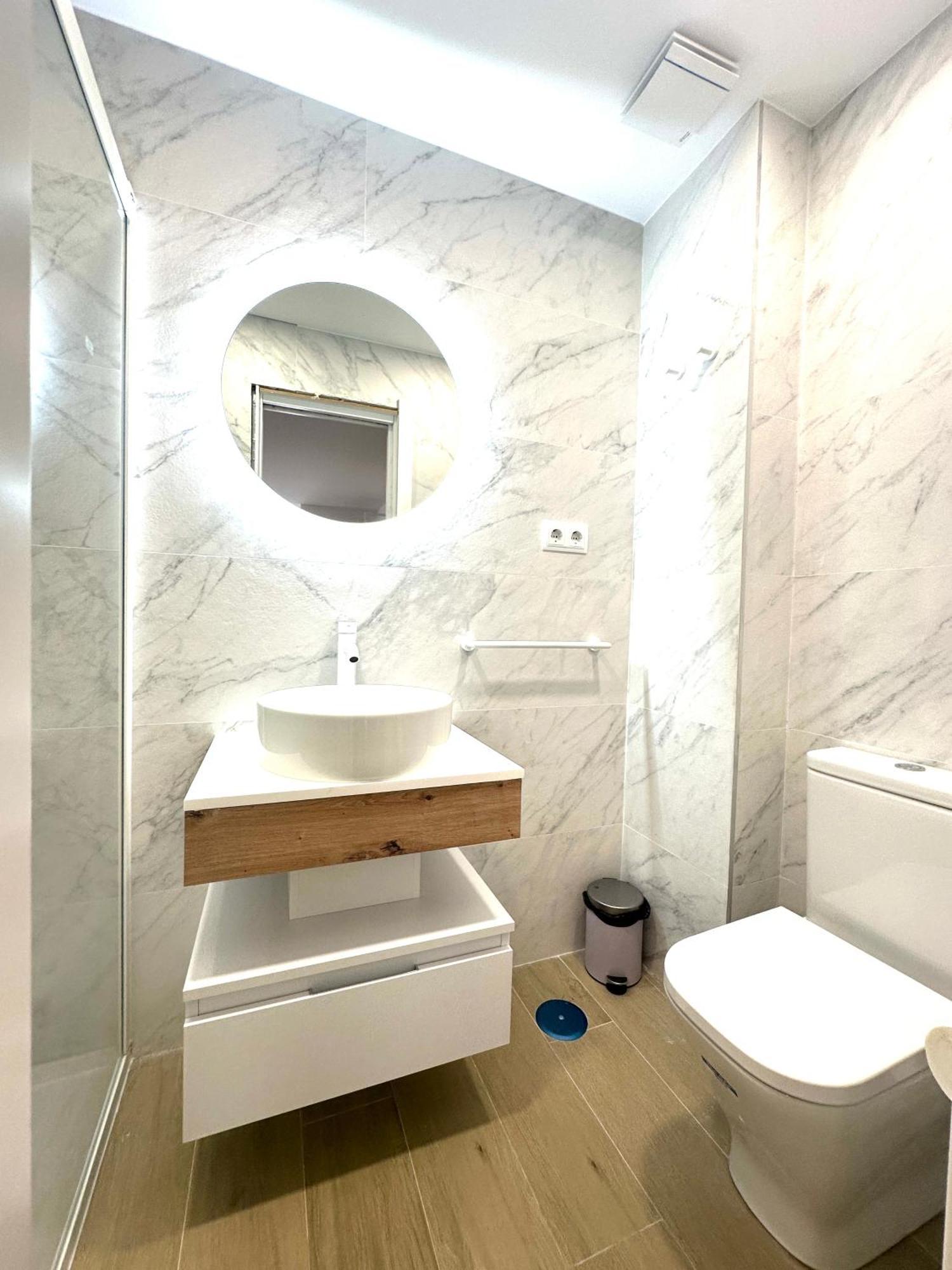 Apartamento Andres Tamayo Av America 马德里 外观 照片