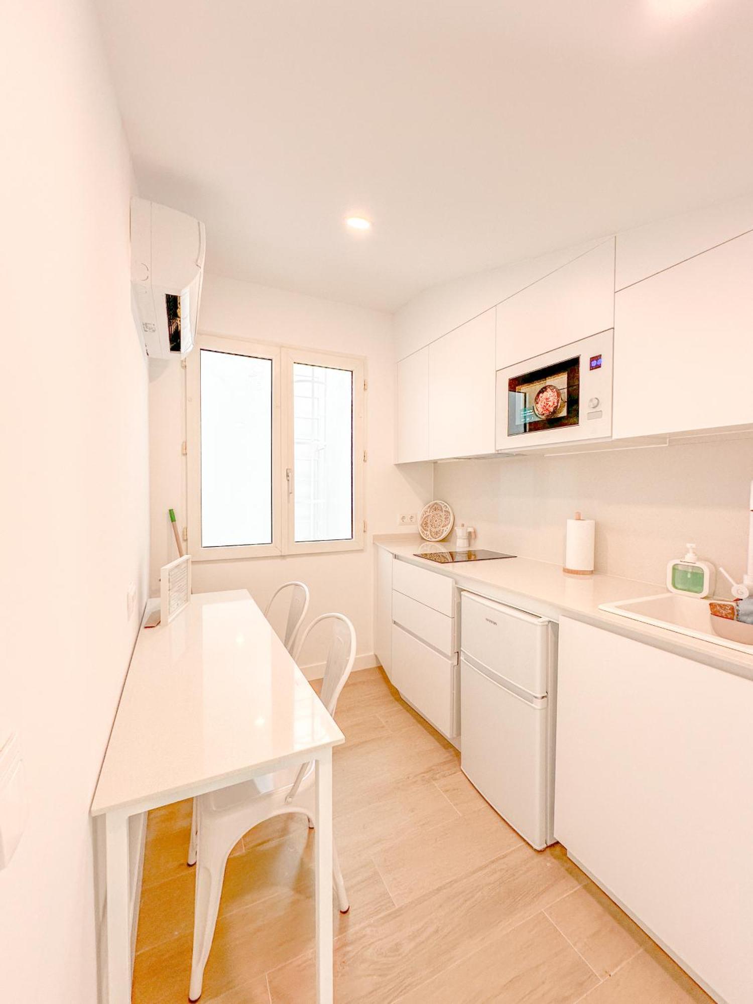 Apartamento Andres Tamayo Av America 马德里 外观 照片